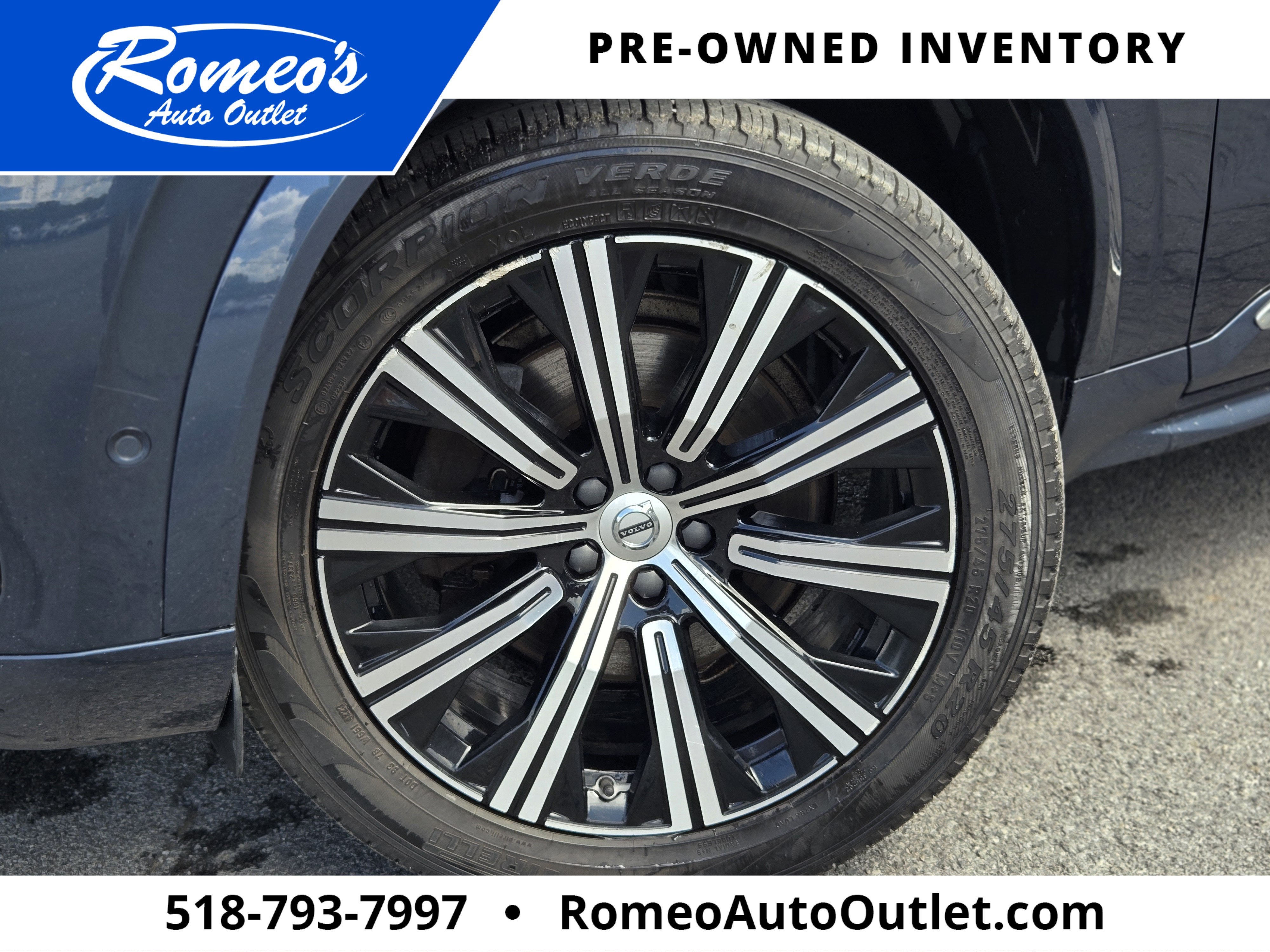2024 Volvo XC90 B6 Plus Bright Theme 6-Seater