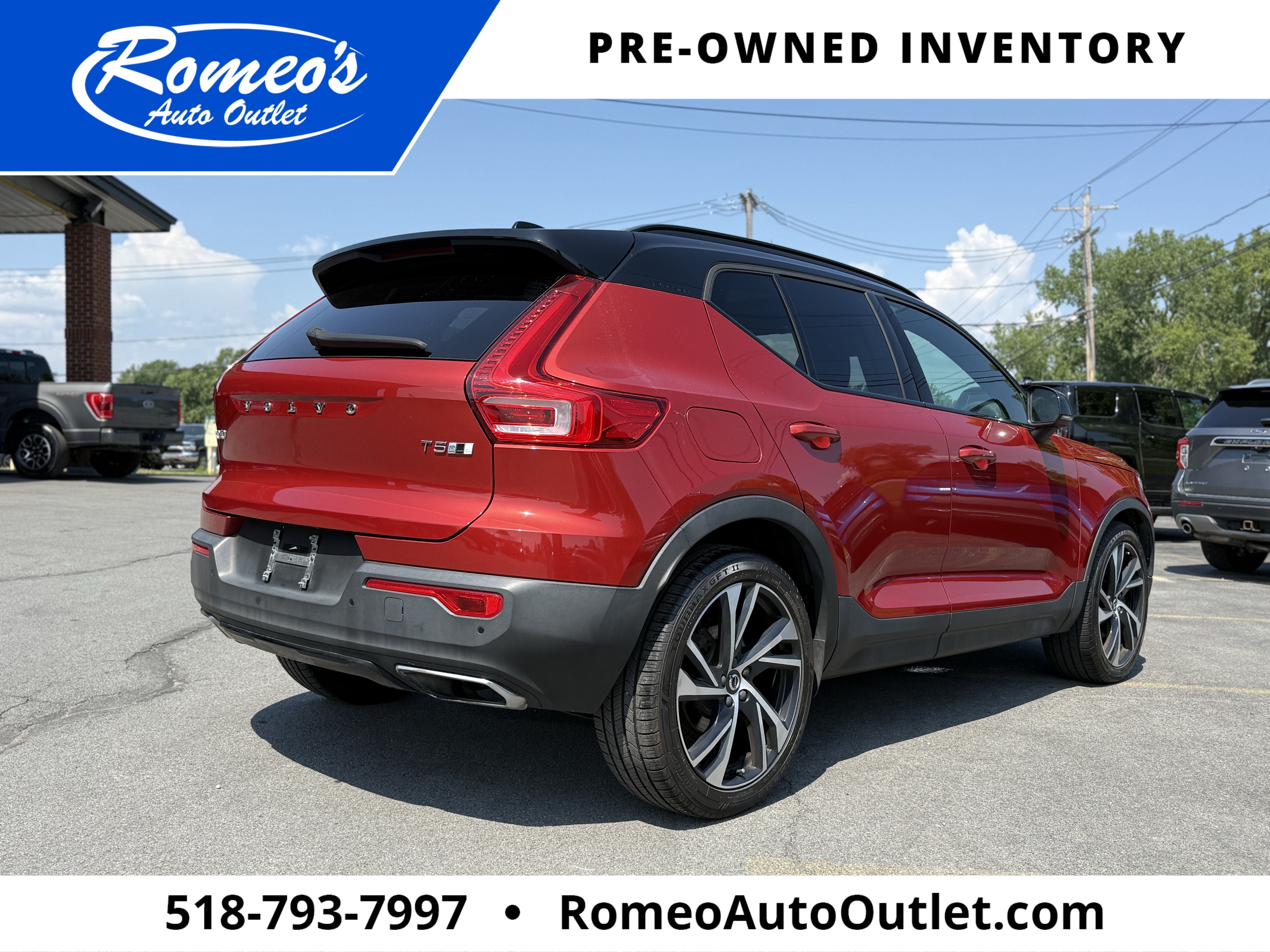 2020 Volvo XC40 R-Design
