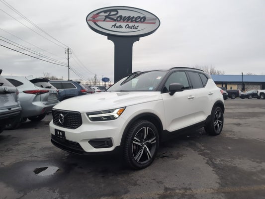 2021 Volvo XC40 R-Design in Queensbury, NY - Romeo Auto Outlet