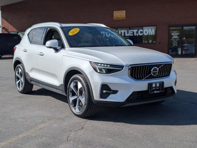 2024 Volvo XC40 B5 Plus Bright Theme