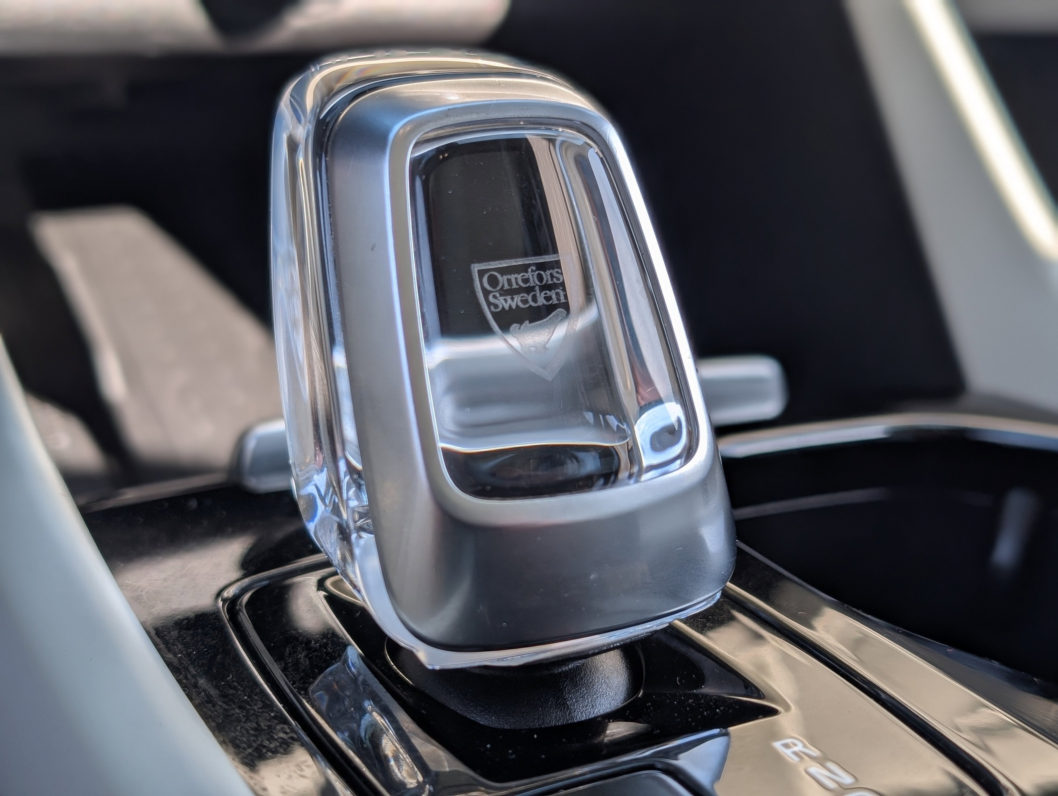 2024 Volvo XC40 B5 Plus Bright Theme