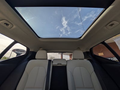 2024 Volvo XC40 B5 Plus Bright Theme